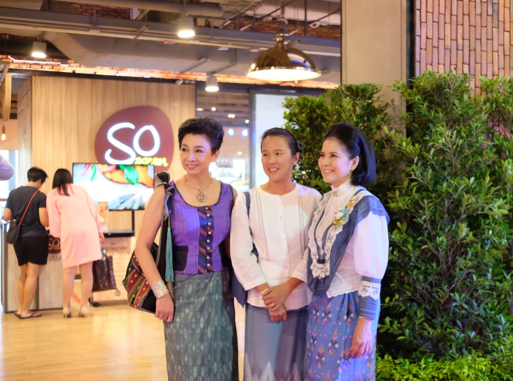  &ldquo; ชมรมสานใจ สายใยผ้าซิ่น &rdquo; จัดงาน &ldquo; ผ้าทอทั่วไทย สานใจ ถวายพระพร &rdquo;